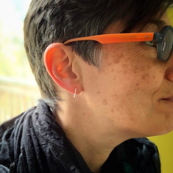 Sterling silver dot stick earrings