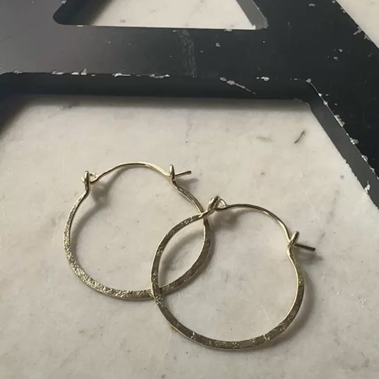 18k yellow gold hammered hoop earrings 