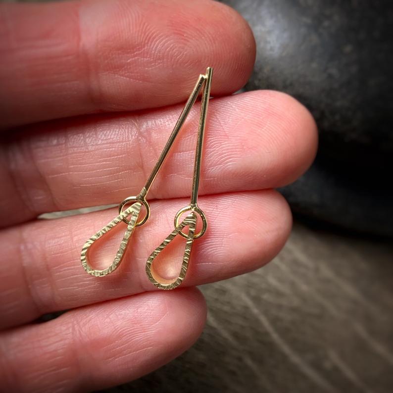 18k gold dangle teardrop earrings