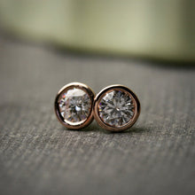 Load image into Gallery viewer, large 5mm Moissanite stud earrings in 14k rose gold bezels
