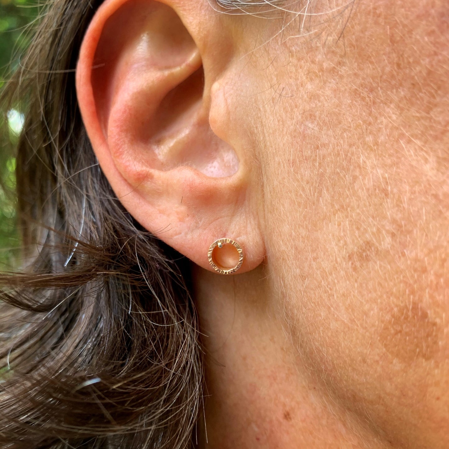 Tiny hammered rose gold open circle earrings