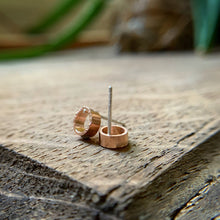 Load image into Gallery viewer, Tiny hammered rose gold open circle earrings
